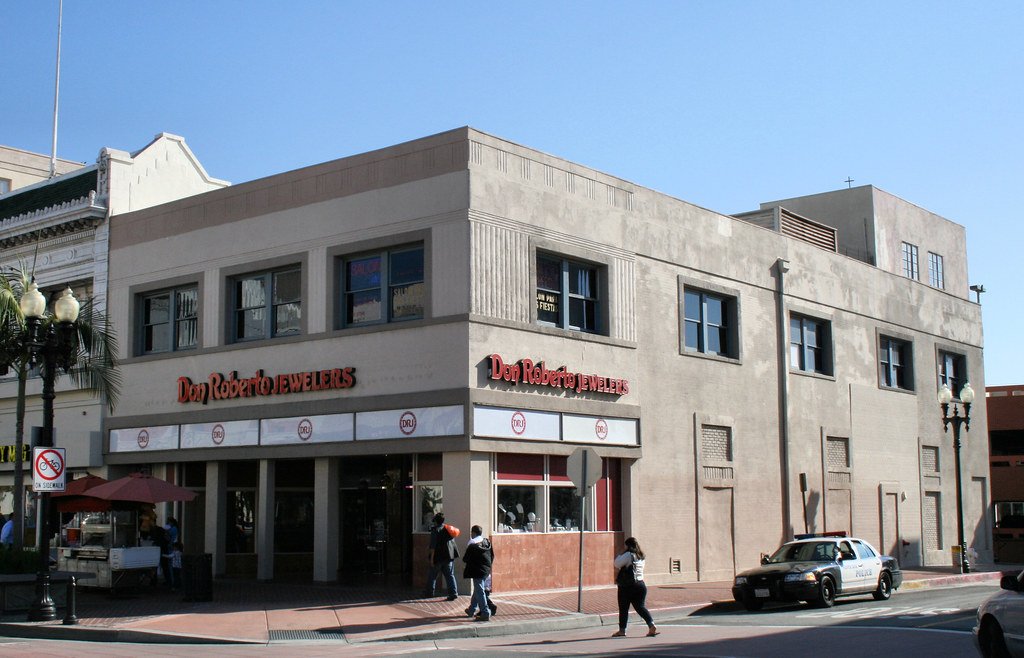 santa ana slip and fall lawyer